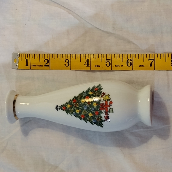 Jamestown China White Vase with Christmas Tree Design Japan - Picture 7 of 9